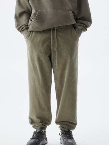 Loosefit Pantaloni di Pull&Bear in verde: frontale