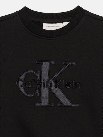Felpa 'SEASONAL' di Calvin Klein Jeans in nero