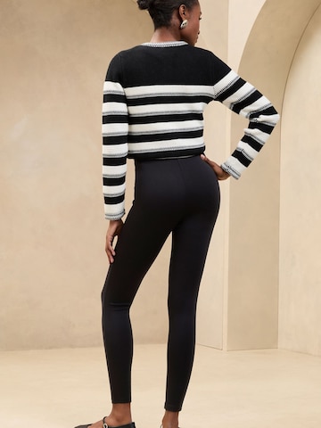 Lipsy Skinny Fit Клин в черно