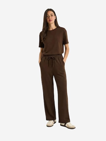 Completo pantalone di Bianco Lucci in marrone: frontale