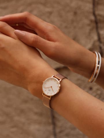 Orologio analogico 'Petite Melrose RG White' di Daniel Wellington in oro