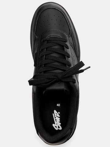 Pull&Bear Sneakers laag in Zwart