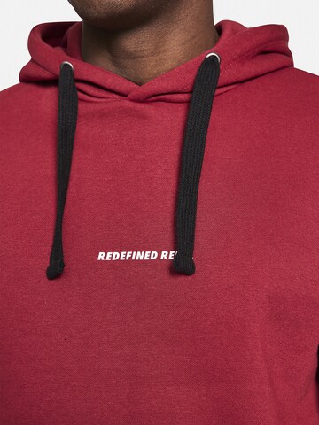 Bluză de molton 'Alfred' de la Redefined Rebel pe roșu