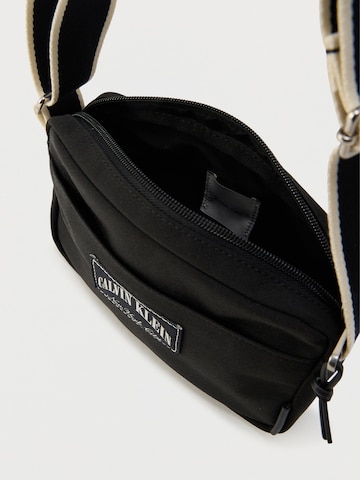 Calvin Klein Crossbody bag in Black