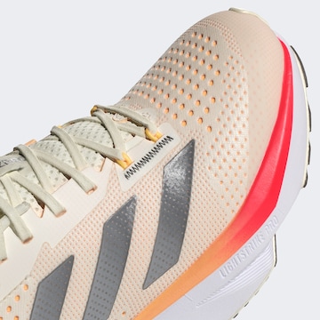 ADIDAS PERFORMANCE - Sapatilha de corrida 'Adizero Sl' em bege