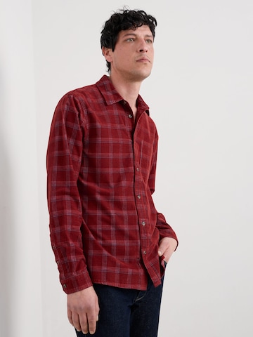 Seasalt Cornwall Regular Fit Paita 'Shoreman' värissä punainen