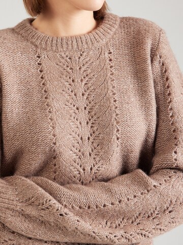 PIECES - Jersey 'PCKATE' en marrón
