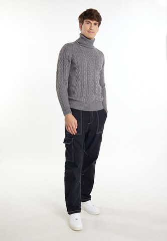 MO Pullover in Grau