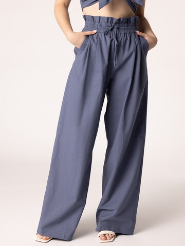 Laurella Wide leg Παντελόνι σε μπλε: μπροστά