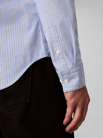 Calvin Klein Jeans Klasický střih Košile 'Classic' – modrá