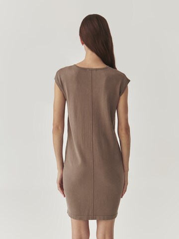 Robe 'ADRIA' TATUUM en marron