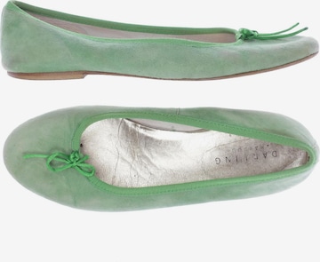 DARLING HARBOUR Flats & Loafers in 38 in Green: front