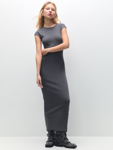 Pull&Bear Dress in Grey: front