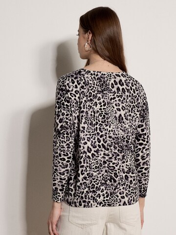 Pull-over ' ' Apricot en gris