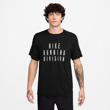 NIKE Funktionsshirt 'Rise 365' in Schwarz: Vorderseite