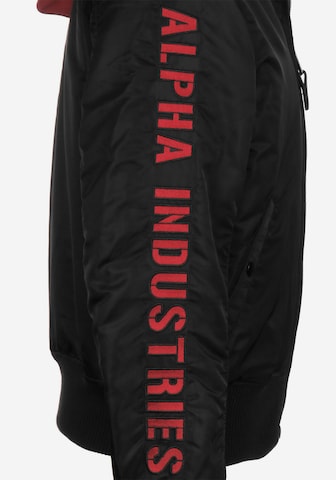 ALPHA INDUSTRIES Tussenjas in Zwart