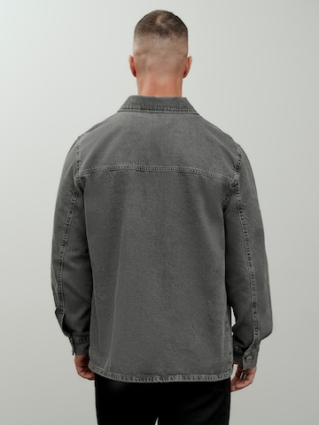 Regular fit Camicia 'Essential' di DAN FOX APPAREL in grigio