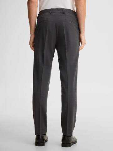 STRELLSON Slim fit Trousers with creases in Grey