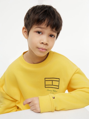 TOMMY HILFIGER Sweatshirt in Yellow