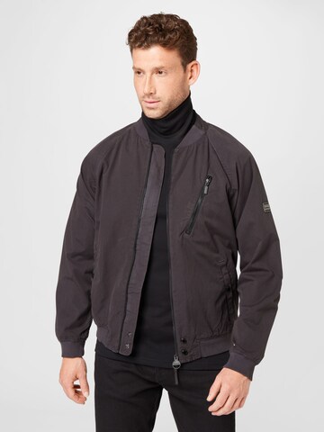 Barbour International Tussenjas in Zwart: voorkant