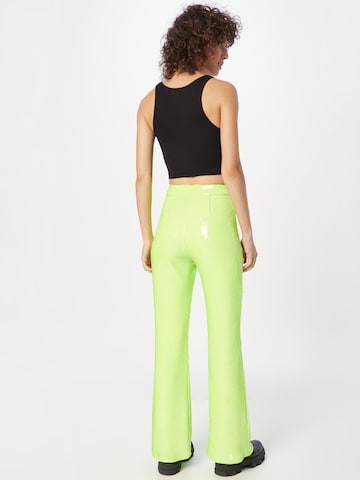 évasé Pantalon River Island en vert