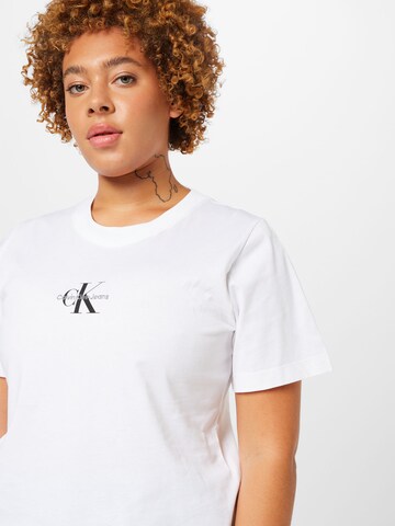 Calvin Klein Jeans Curve T-Shirt in Weiß