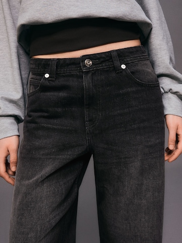 Baggy Jeans de la Bershka pe negru