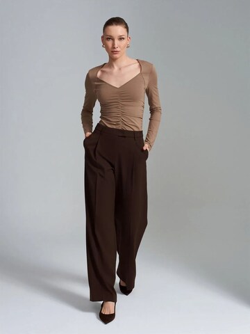 Maglietta di Dilvin in marrone