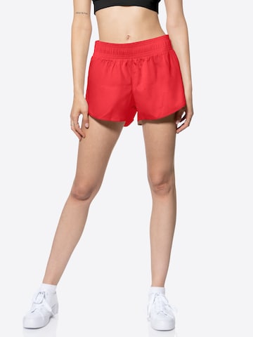 Regular Pantalon de sport Stark Soul en rouge : devant