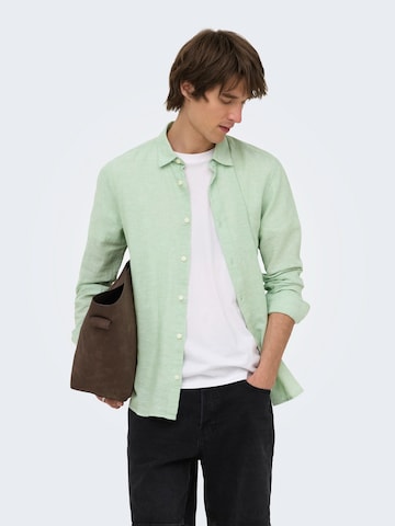 Slim fit Camicia 'ONSCaiden' di Only & Sons in verde: frontale