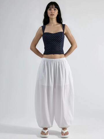 Busem Barrel Pants in White