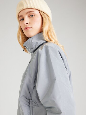 Nike Sportswear Преходно яке 'DVN' в сиво