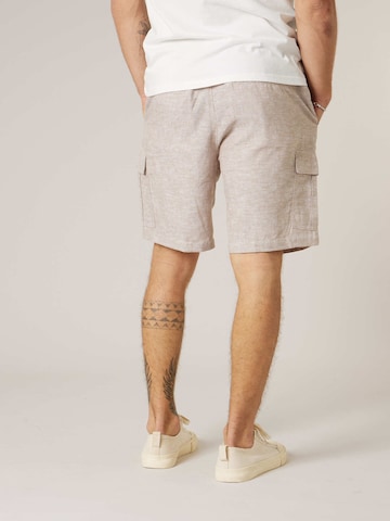 Deeluxe Loosefit Shorts 'RUSTAN' in Beige