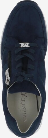 Chaussure de sport à lacets CAPRICE en bleu