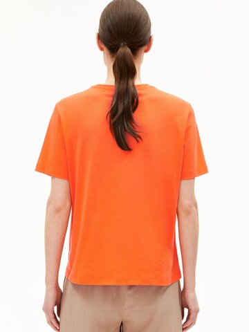 T-shirt 'Lualaa' ARMEDANGELS en orange
