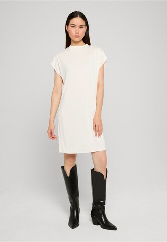 Urban Classics Dress in White: front
