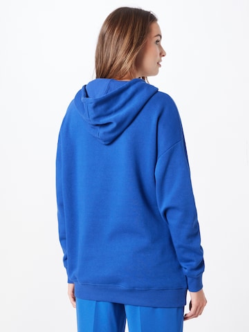 PIECES Sweatshirt 'Chilli' in Blauw