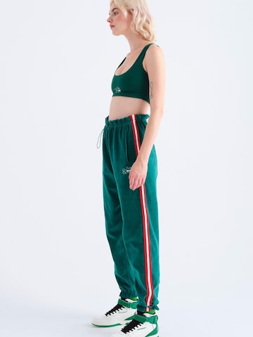 Rockupy Tapered Hose 'Violaine'‌‌‌‌‌‌‌‌‌‌ in Grün