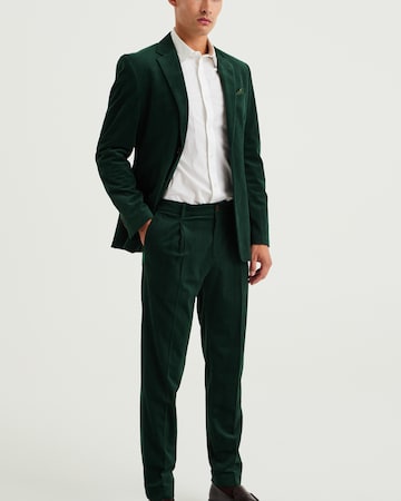 Slimfit Pantaloni de la WE Fashion pe verde