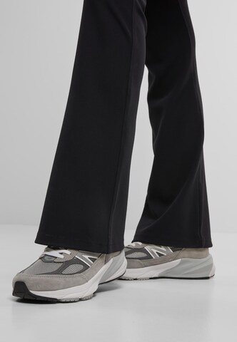 évasé Pantalon Urban Classics en noir