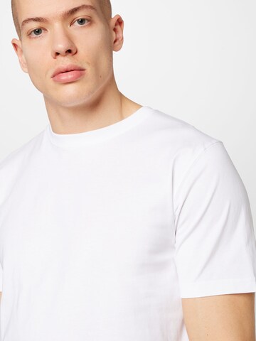 Tricou 'Niels' de la NORSE PROJECTS pe alb