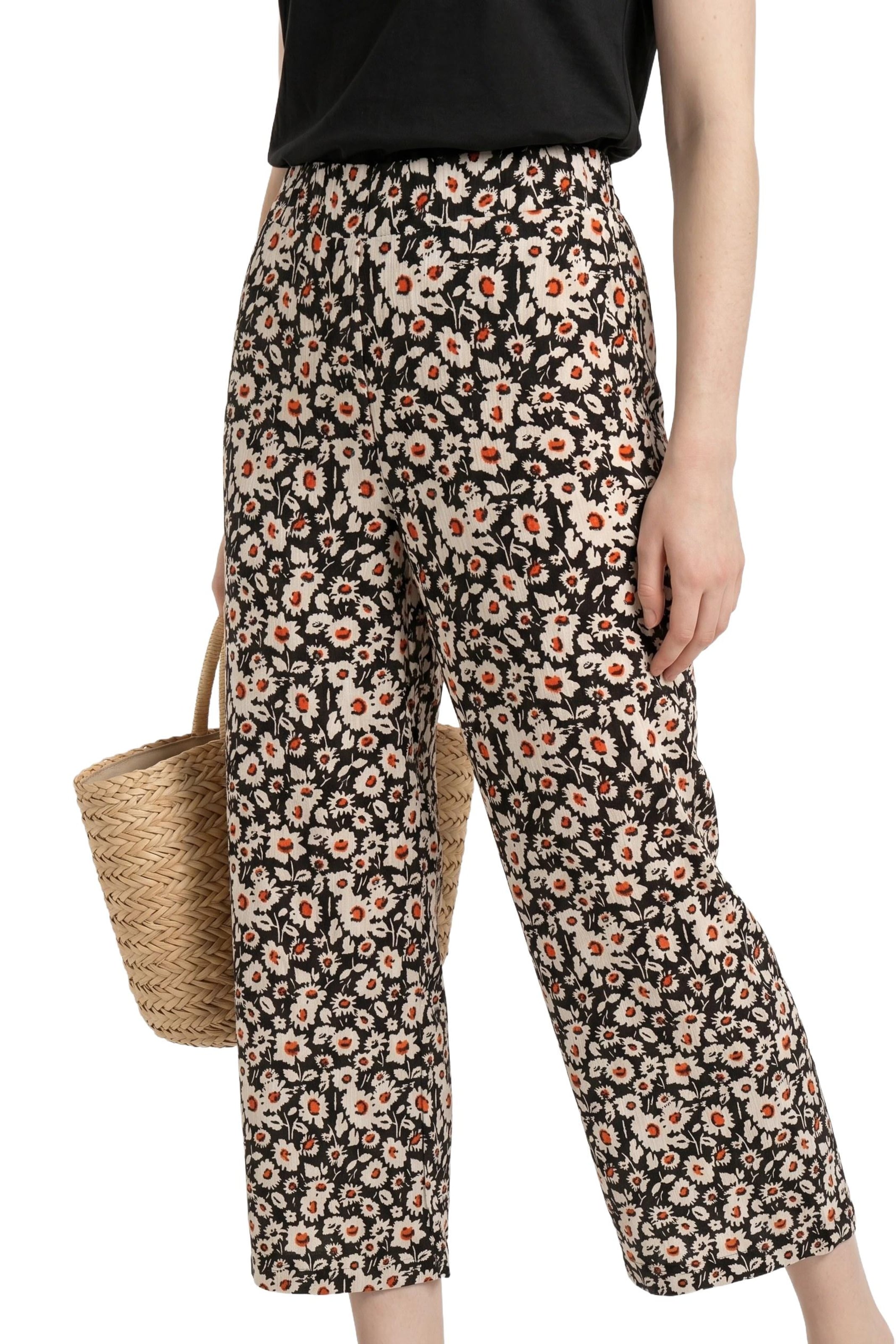 Alexa Dash Loosefit Hose in Schwarz