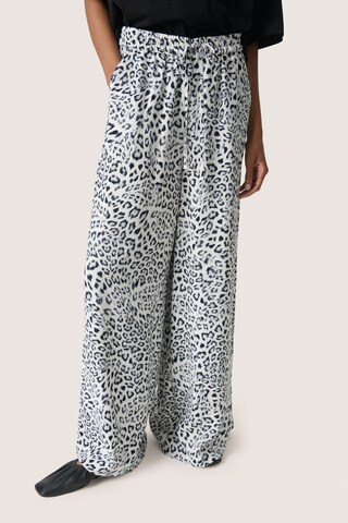 Wide Leg Pantalon 'Shirley' SOAKED IN LUXURY en mélange de couleurs : devant