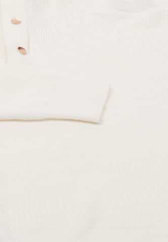 caspio Sweater in White