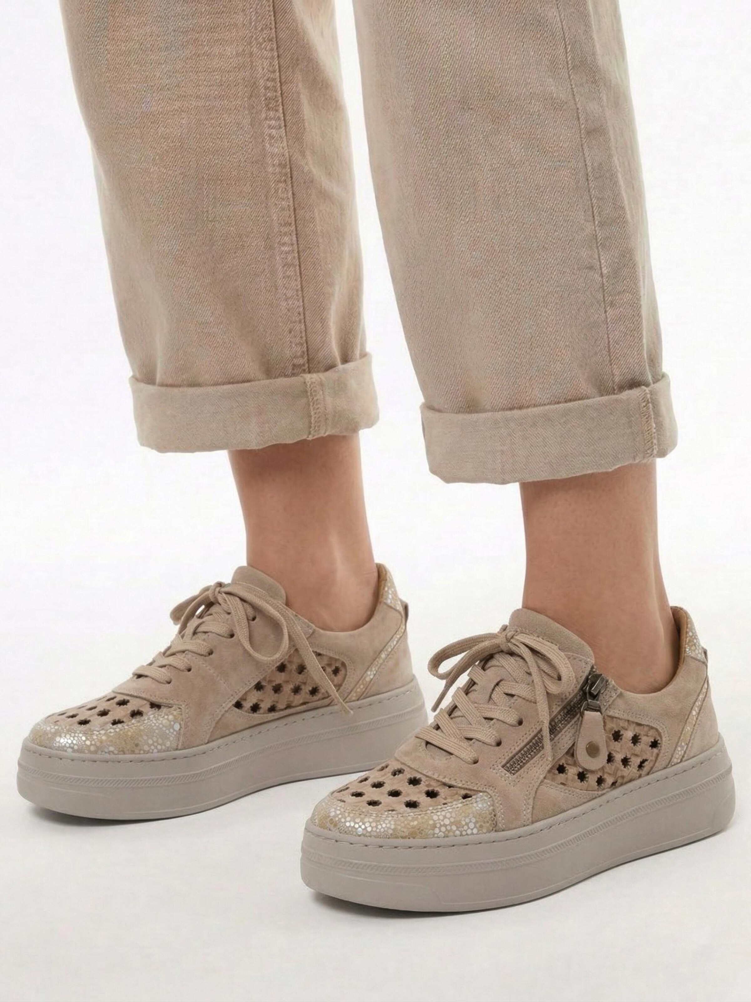 Maciejka Sneakers '07317-04/00-1' in Beige: front