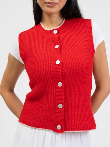 BROKE + SCHÖN Knitted Vest in Red