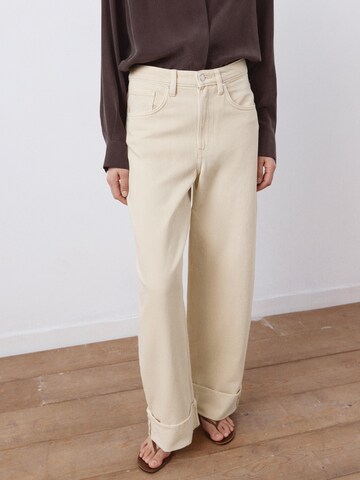 Loosefit Jean 'Eugenie' MANGO en blanc : devant