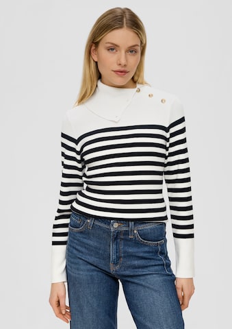 s.Oliver Sweater in White: front