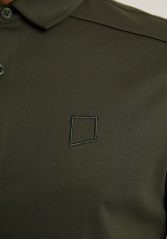 CHASIN' Slim fit Overhemd 'Archer.L Sol' in Groen