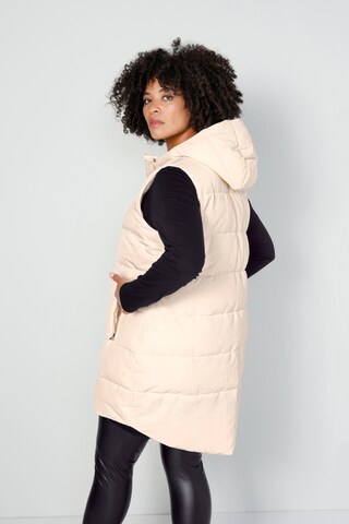 Janet & Joyce Vest in Beige